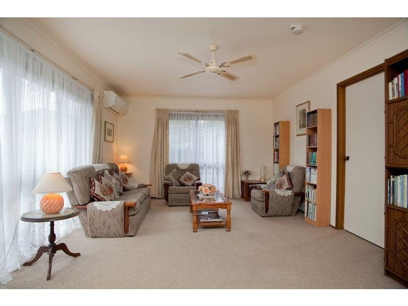 26 Chinnock Court, Craigieburn VIC 3064
