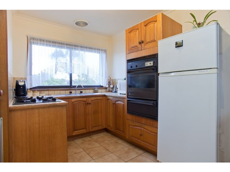 26 Chinnock Court, Craigieburn VIC 3064