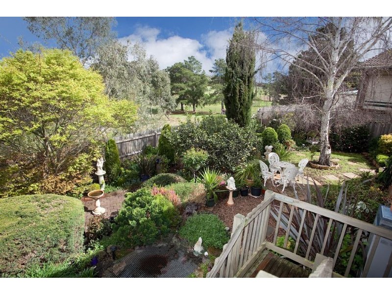 26 Chinnock Court, Craigieburn VIC 3064
