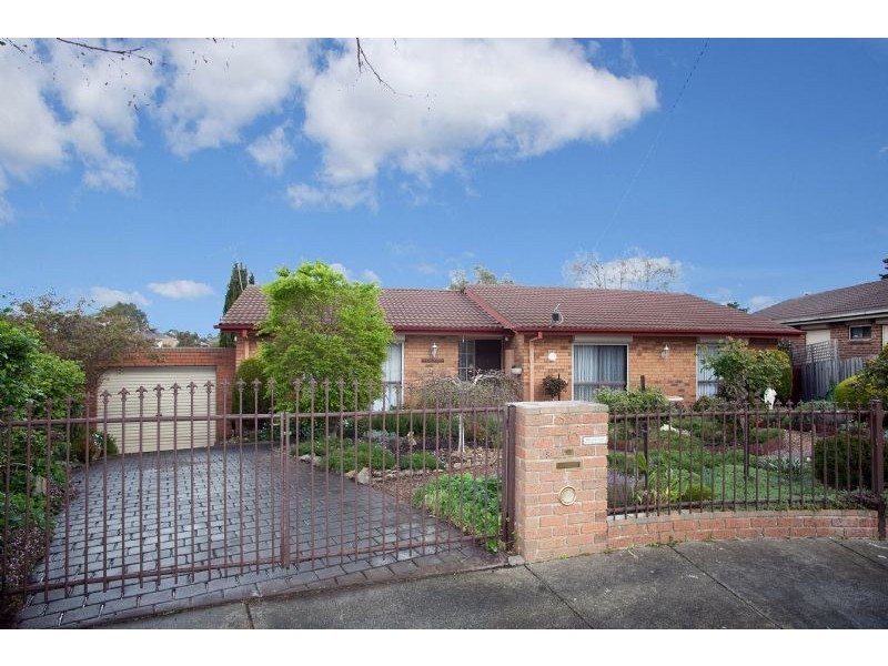 26 Chinnock Court, Craigieburn VIC 3064