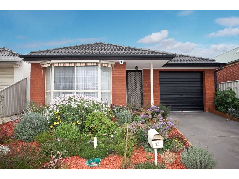12 Willmott Drive, Craigieburn VIC 3064