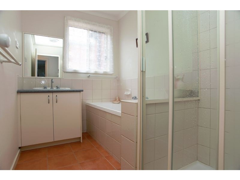 12 Willmott Drive, Craigieburn VIC 3064