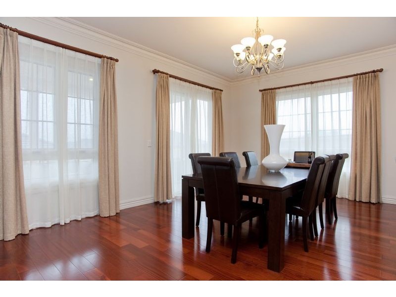 37 Royal Terrace, Craigieburn VIC 3064