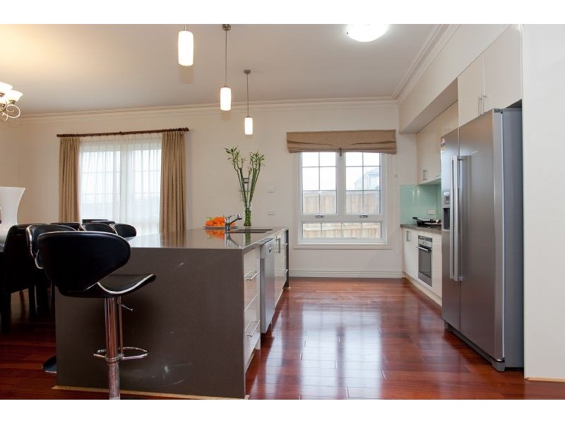 37 Royal Terrace, Craigieburn VIC 3064