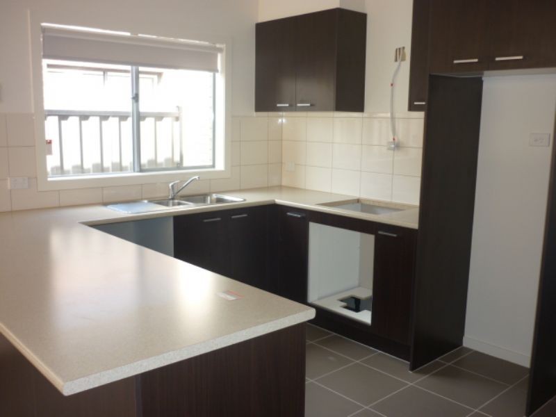 17 Powell Street, Craigieburn VIC 3064