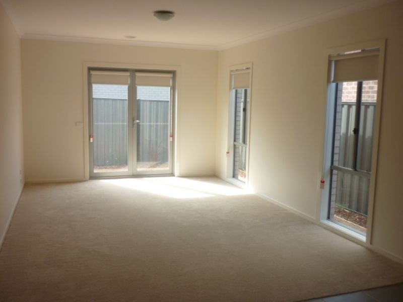 17 Powell Street, Craigieburn VIC 3064