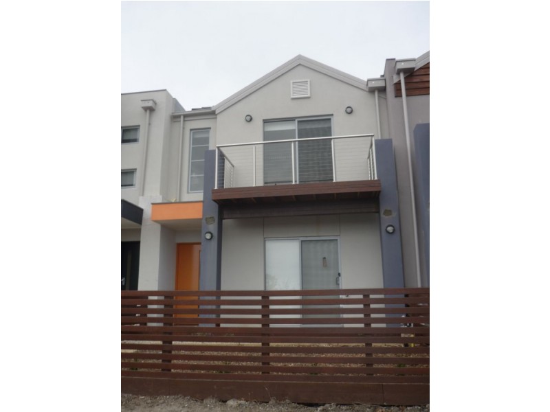 16/8 Moresby Court, Craigieburn VIC 3064