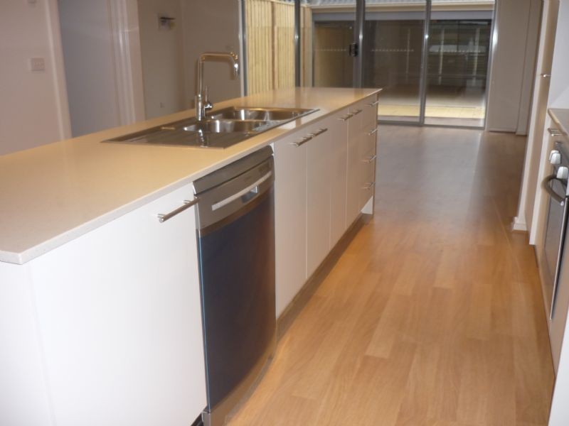 16/8 Moresby Court, Craigieburn VIC 3064