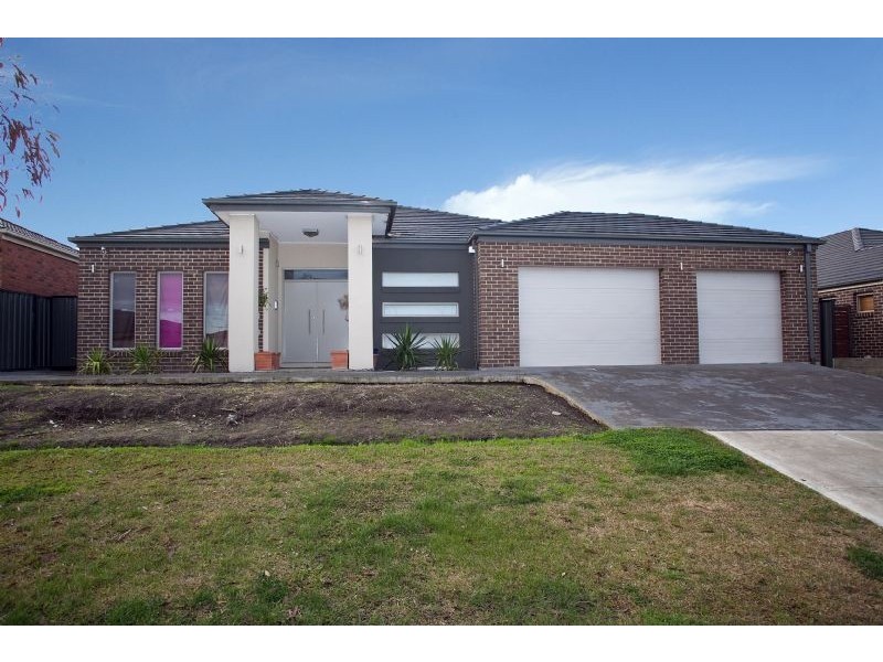 37 Serendip Crescent (Greenvale Lakes), Greenvale VIC 3059