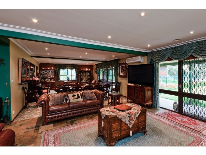 40 Bardwell Drive, Mickleham VIC 3064