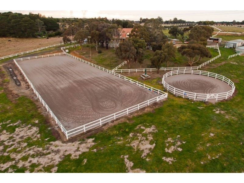 40 Bardwell Drive, Mickleham VIC 3064