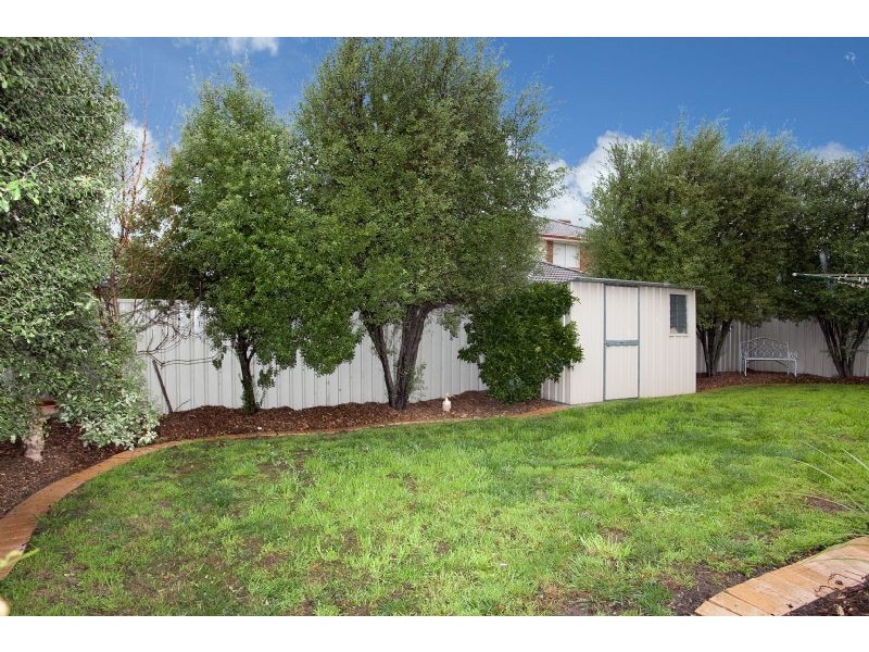 4 Elmwood Place, Craigieburn VIC 3064