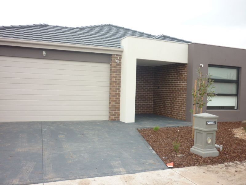 23 Pearl Drive, Craigieburn VIC 3064