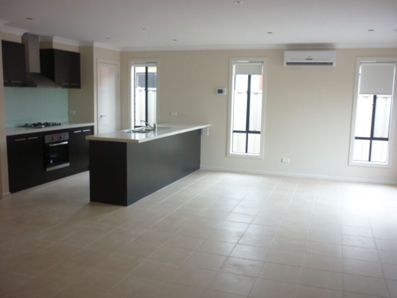 23 Pearl Drive, Craigieburn VIC 3064