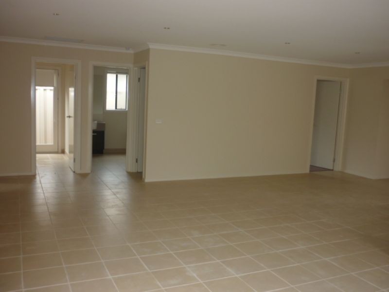 23 Pearl Drive, Craigieburn VIC 3064