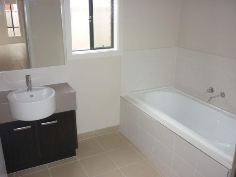 23 Pearl Drive, Craigieburn VIC 3064