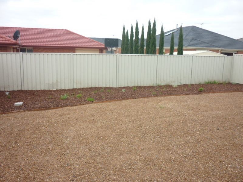 23 Pearl Drive, Craigieburn VIC 3064