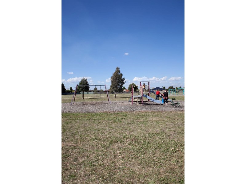 1/57-59 Yarcombe Crescent, Craigieburn VIC 3064