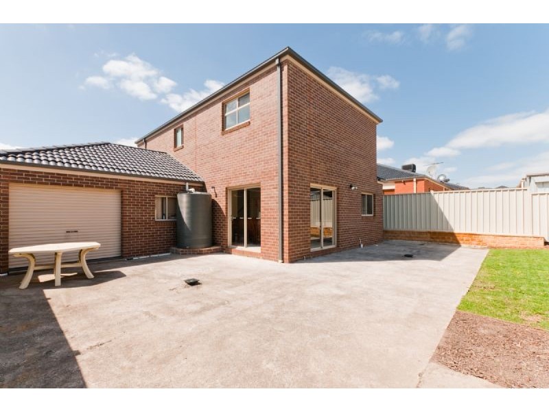 71 Mission Hills Way, Craigieburn VIC 3064