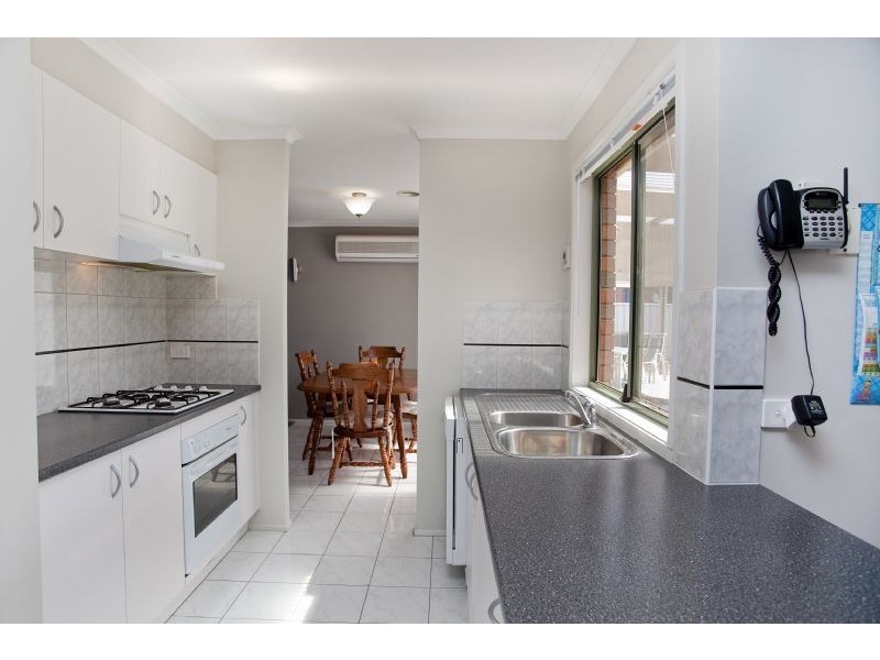 8 Waterdale Rise, Craigieburn VIC 3064