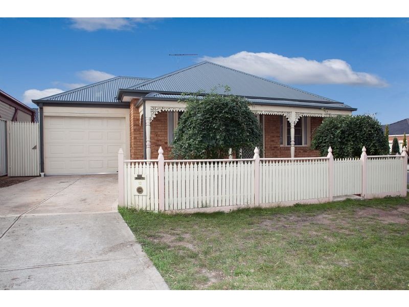 12 Shearwater Place, Craigieburn VIC 3064