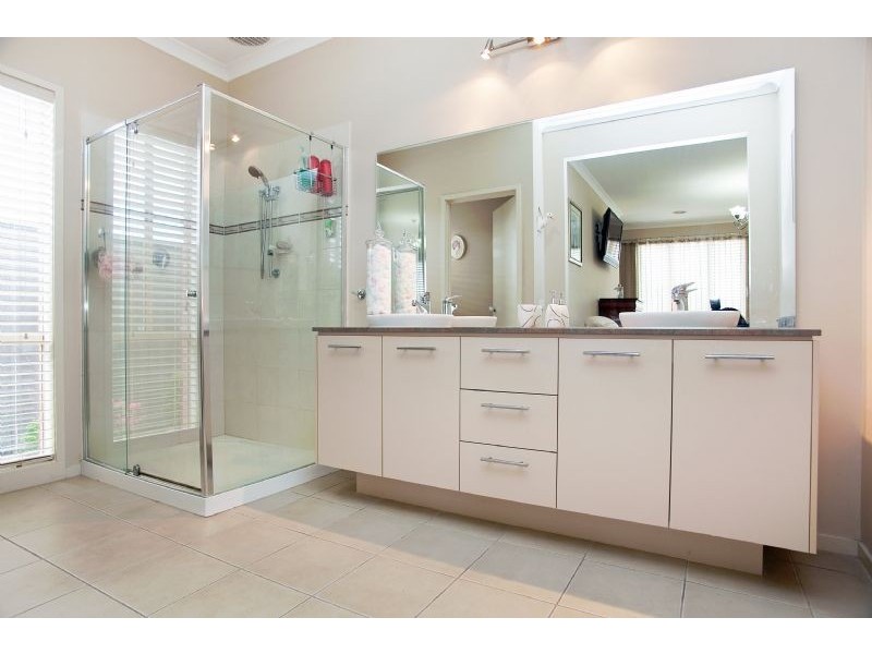 6 Crewe Lane, Craigieburn VIC 3064