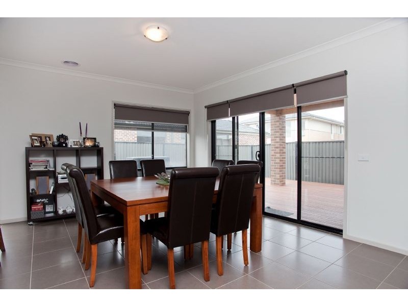 19 Ebony Circuit, Craigieburn VIC 3064