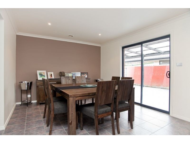 13 Pecos Place, Roxburgh Park VIC 3064