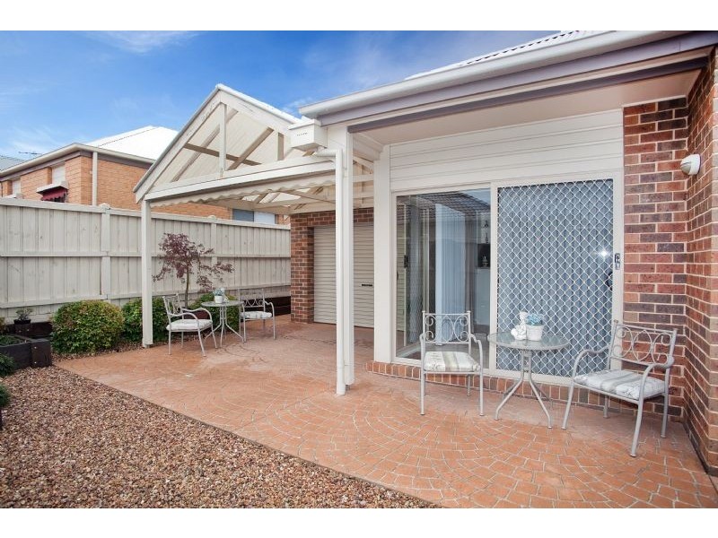 18 Garfield Way, Craigieburn VIC 3064