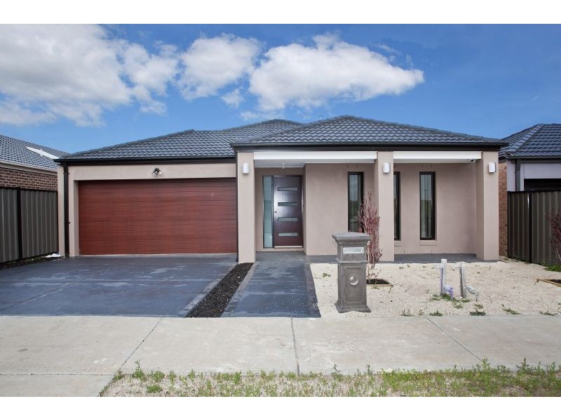 87 Charteris Drive, Craigieburn VIC 3064