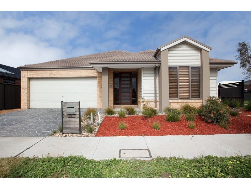 27 Wattletree Street, Craigieburn VIC 3064