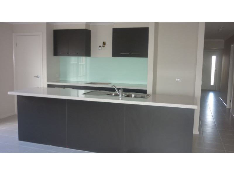 16 Cable Circuit, Craigieburn VIC 3064
