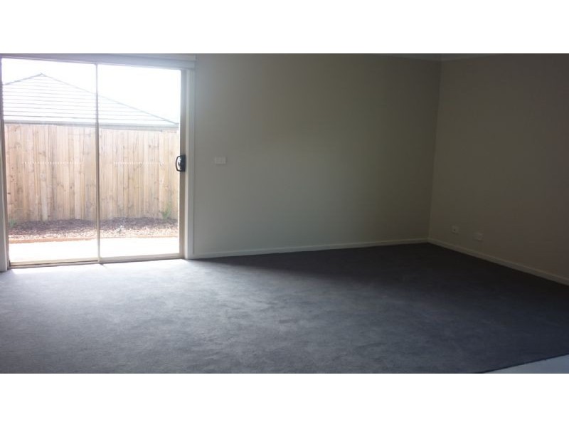16 Cable Circuit, Craigieburn VIC 3064