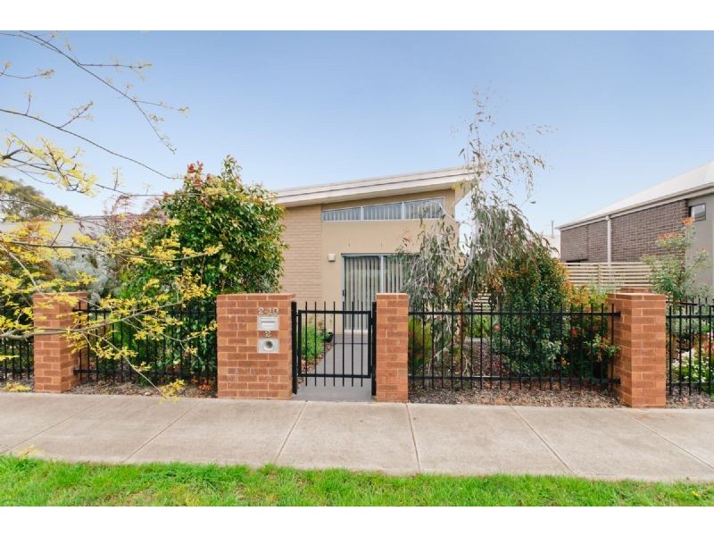 2/2-10 Creekwood Drive, Craigieburn VIC 3064