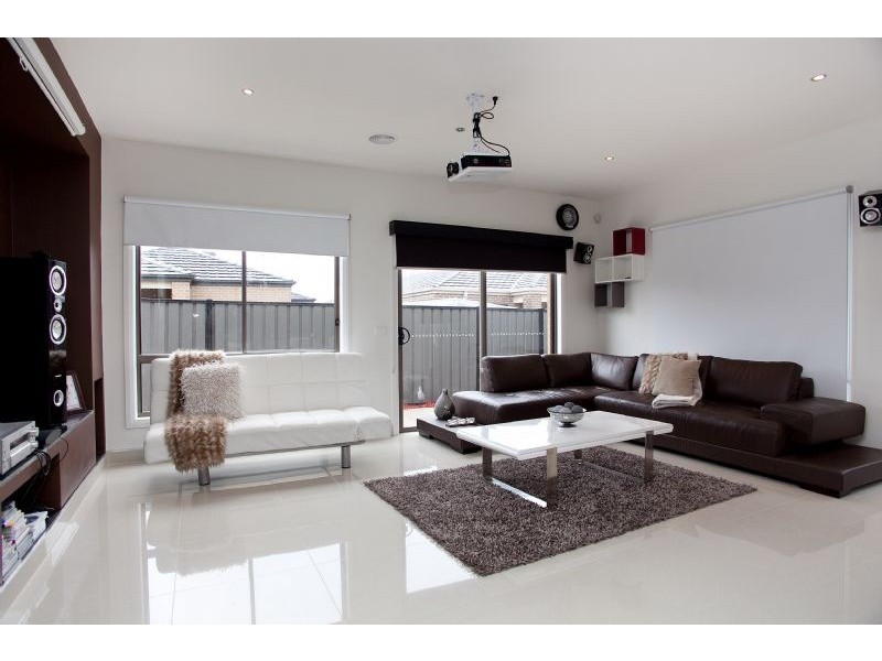 7 Brickwood Circuit, Craigieburn VIC 3064