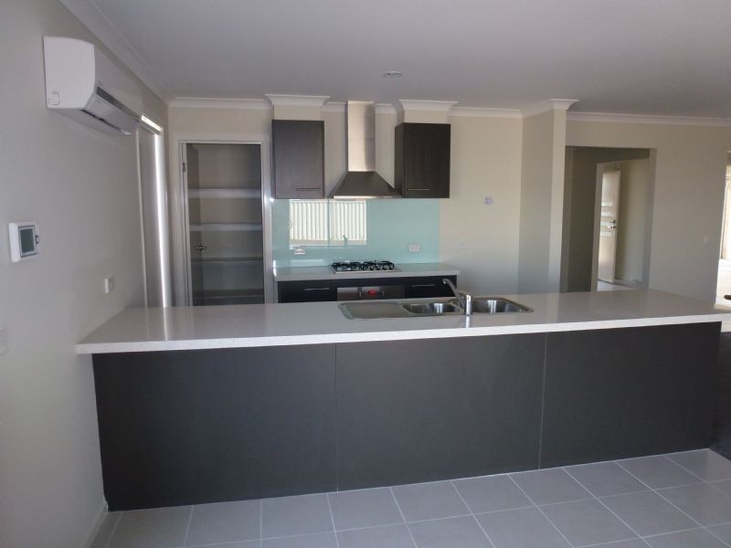 24 Cable Circuit, Craigieburn VIC 3064