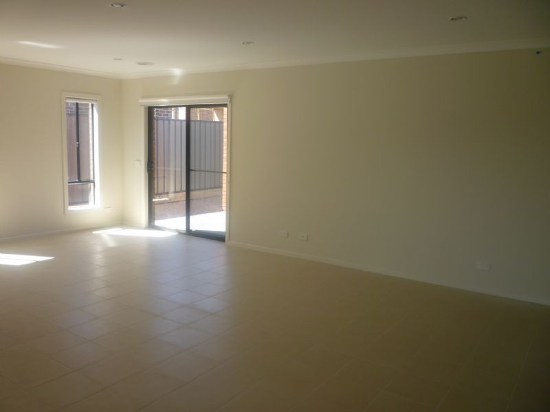 110 Huntington Drive, Craigieburn VIC 3064