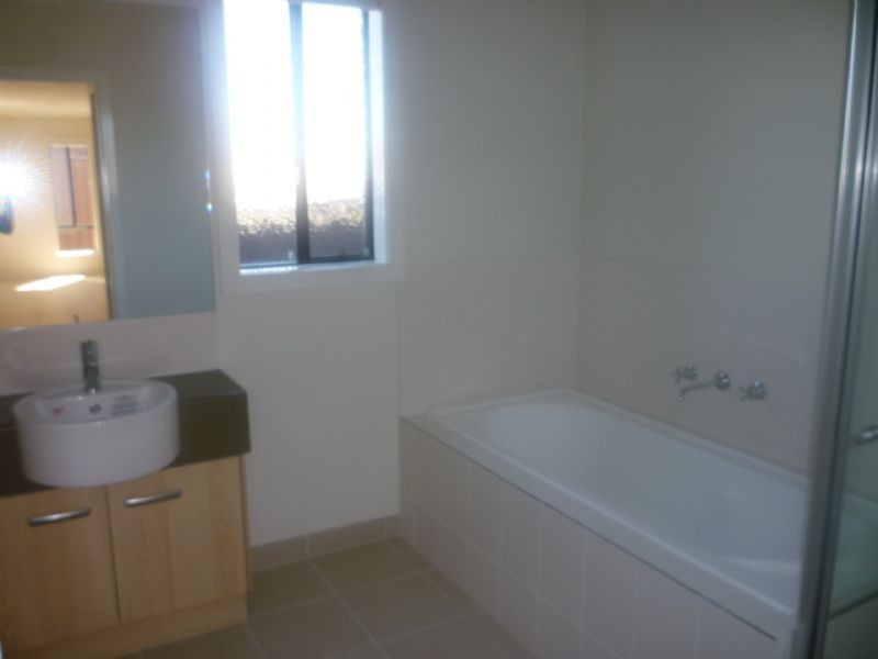 110 Huntington Drive, Craigieburn VIC 3064