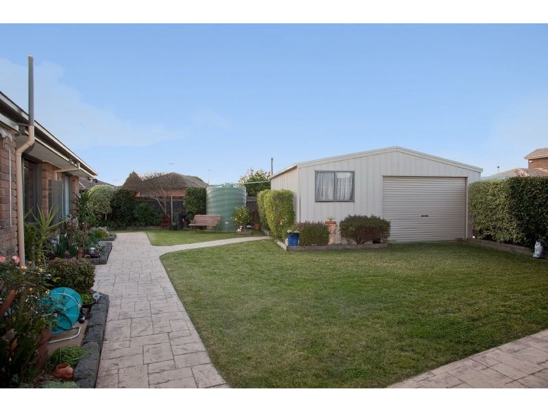 8 Plymouth Court, Craigieburn VIC 3064