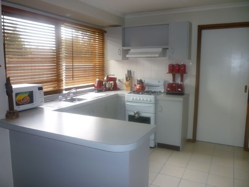 27 Banbury Crescent, Craigieburn VIC 3064