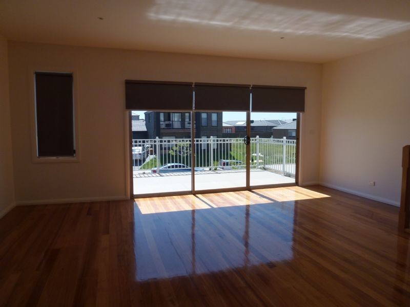 3/16 Clarendon Street, Craigieburn VIC 3064