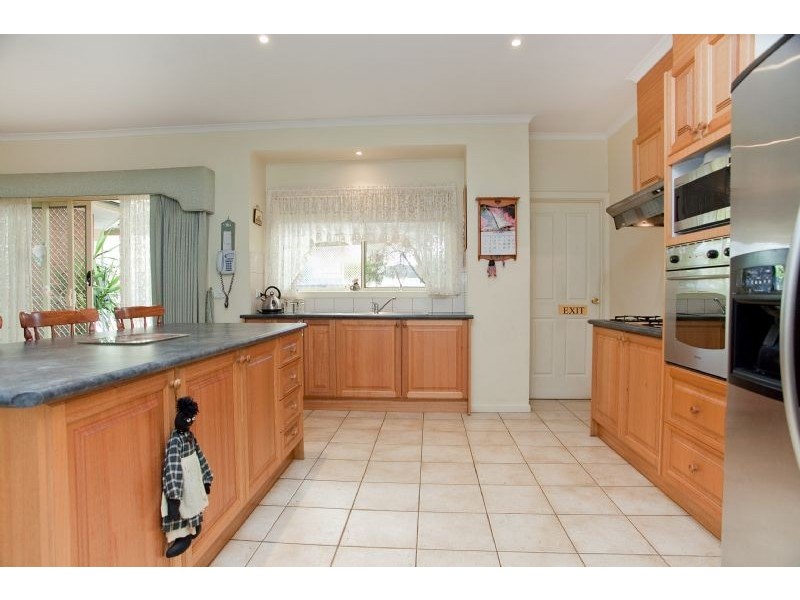 77 Creekwood Drive, Craigieburn VIC 3064