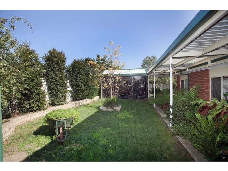 77 Creekwood Drive, Craigieburn VIC 3064