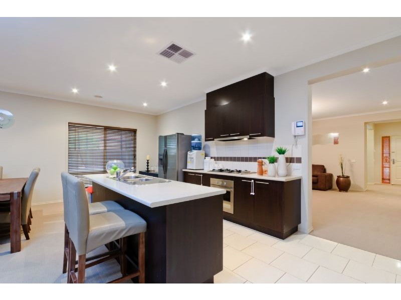 15 Claremont Street, Craigieburn VIC 3064