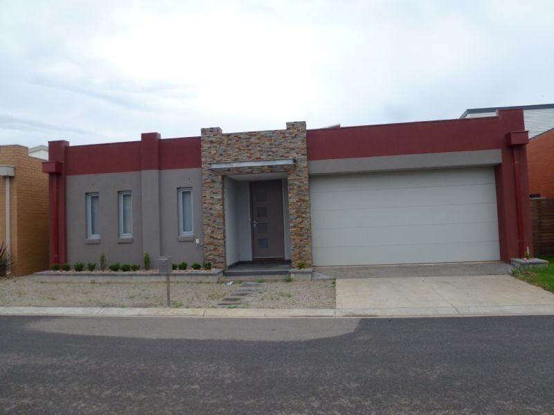 9 Applewood Way, Craigieburn VIC 3064