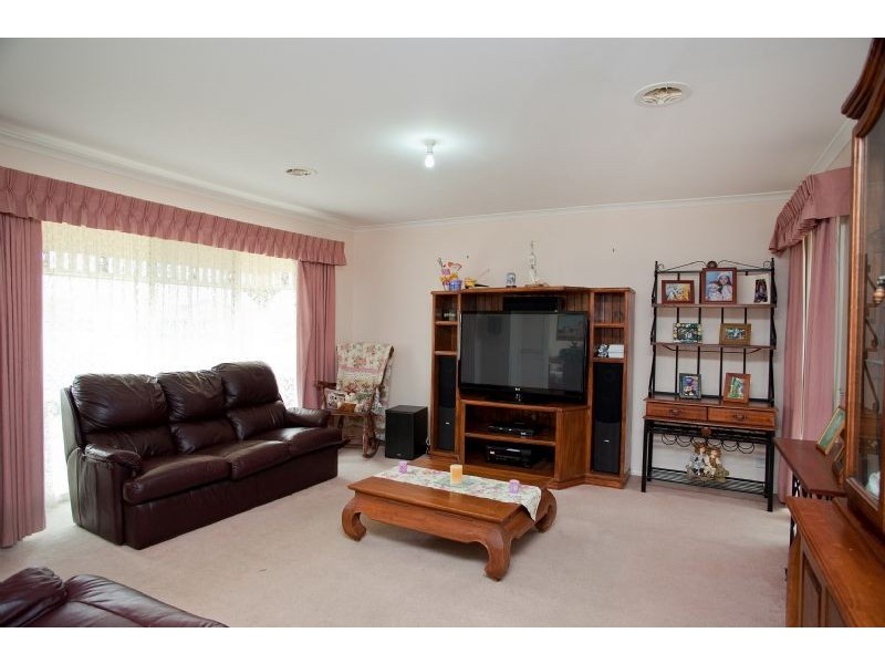 129 Hothlyn Drive, Craigieburn VIC 3064