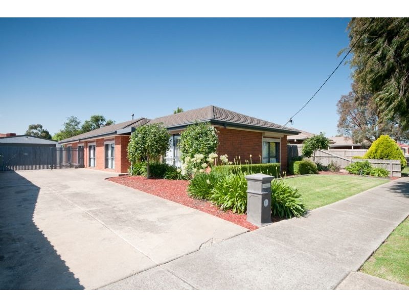 34 Watford Crescent, Craigieburn VIC 3064