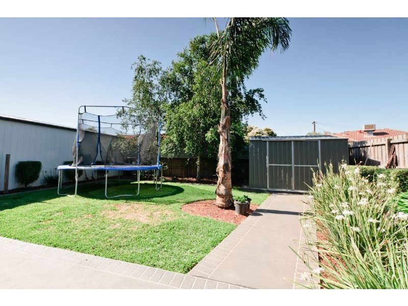 34 Watford Crescent, Craigieburn VIC 3064