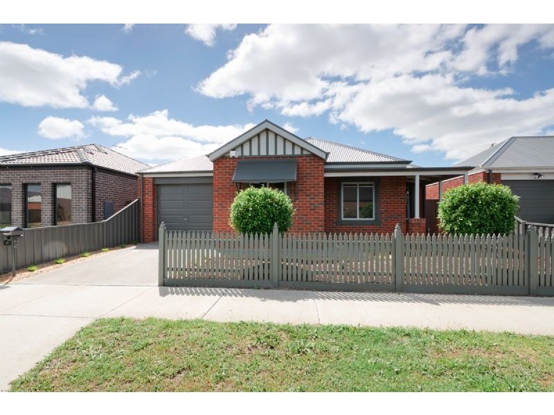 85 Mareeba Way, Craigieburn VIC 3064
