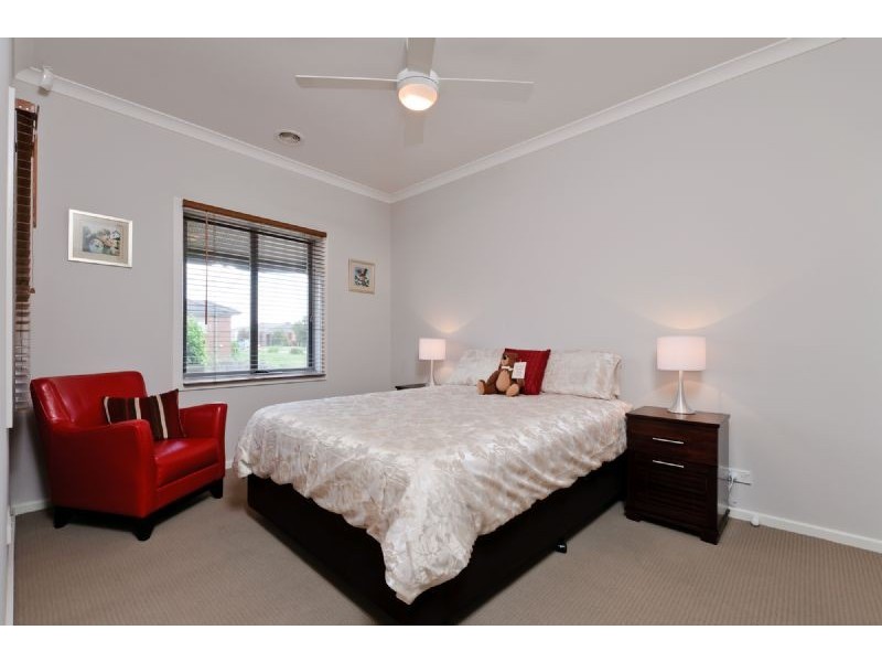 85 Mareeba Way, Craigieburn VIC 3064